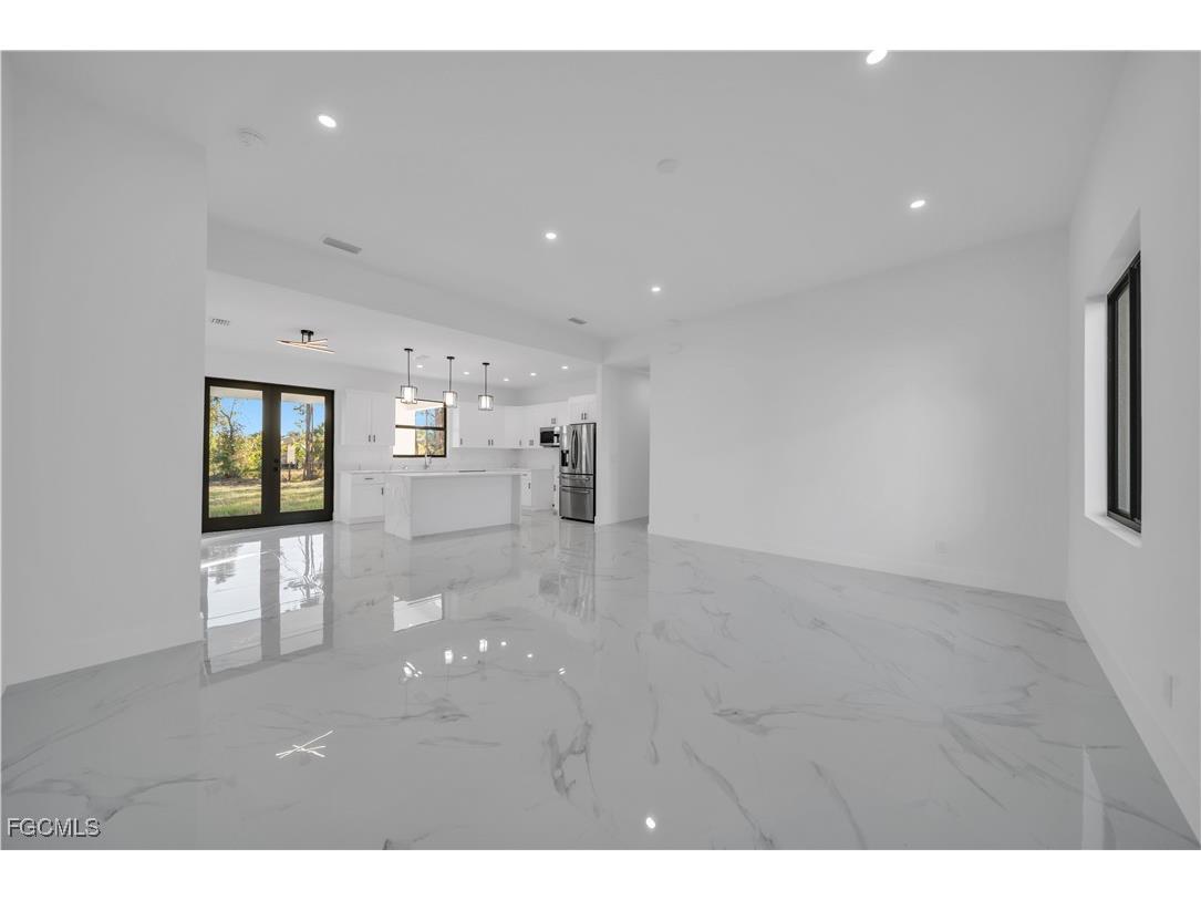 5003 2nd Street W Lehigh Acres FL 33971 2025020826 image11