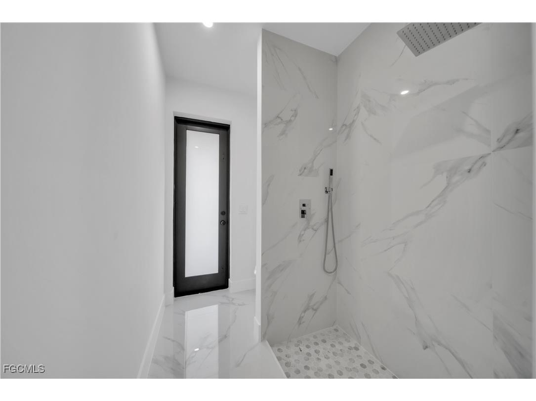 5003 2nd Street W Lehigh Acres FL 33971 2025020826 image14