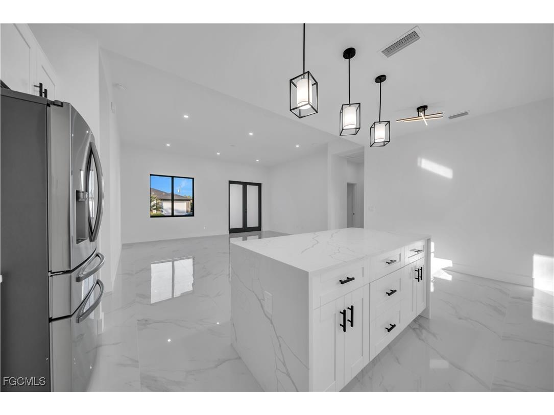 5003 2nd Street W Lehigh Acres FL 33971 2025020826 image5