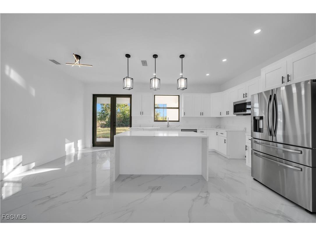 5003 2nd Street W Lehigh Acres FL 33971 2025020826 image6