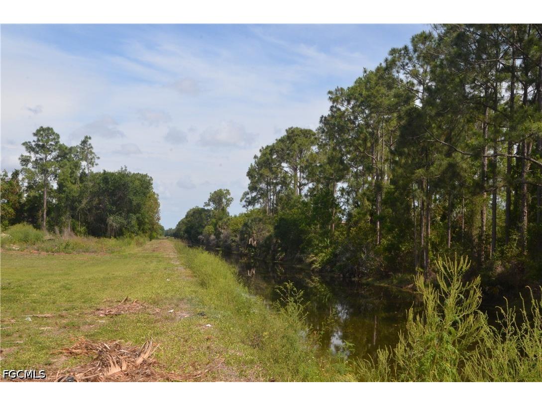 5005 28th Street SW Lehigh Acres FL 33973 2026021472 image7