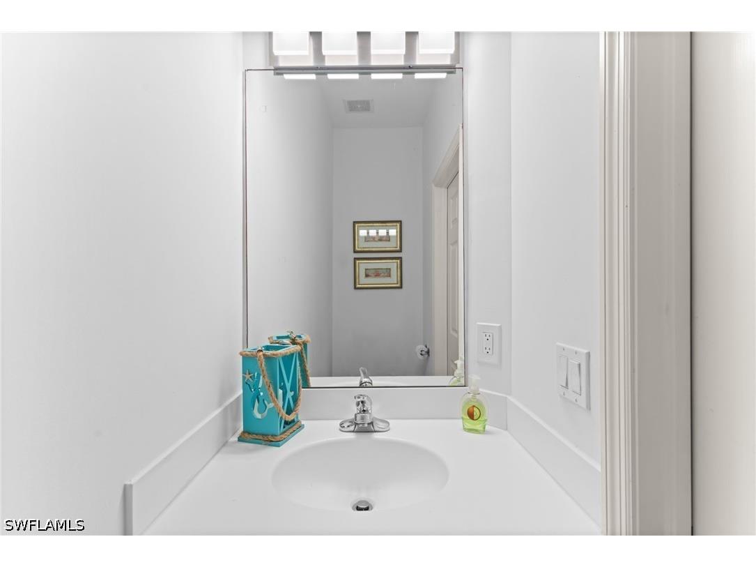 5005 Old Pond Drive Naples FL 34104 226024140 image12