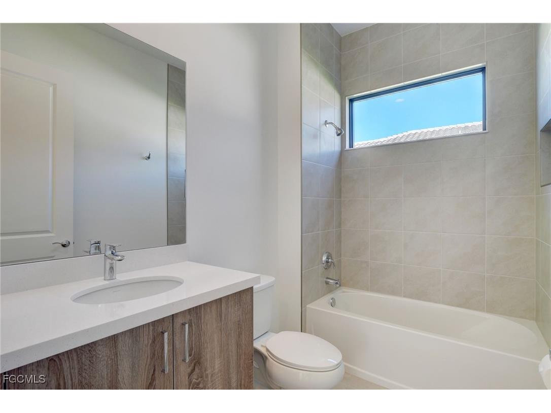 5007 Ofanto Lane Ave Maria FL 34142 2025020931 image18