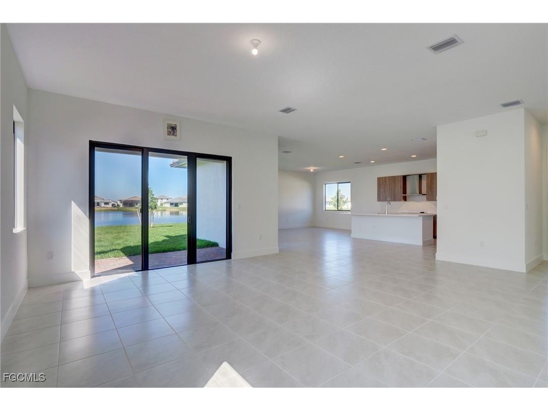 5007 Ofanto Lane Ave Maria FL 34142 2025020931 image5