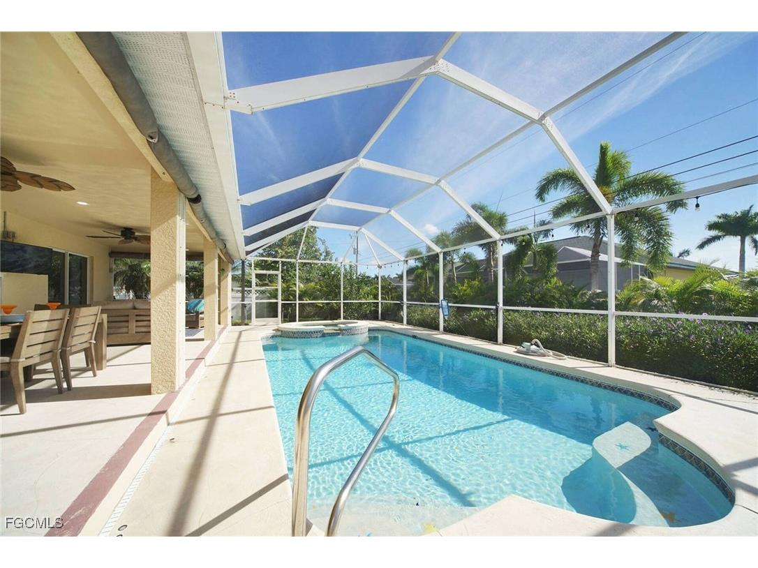 5007 SW 27th Avenue Cape Coral FL 33914 2025000680 image6