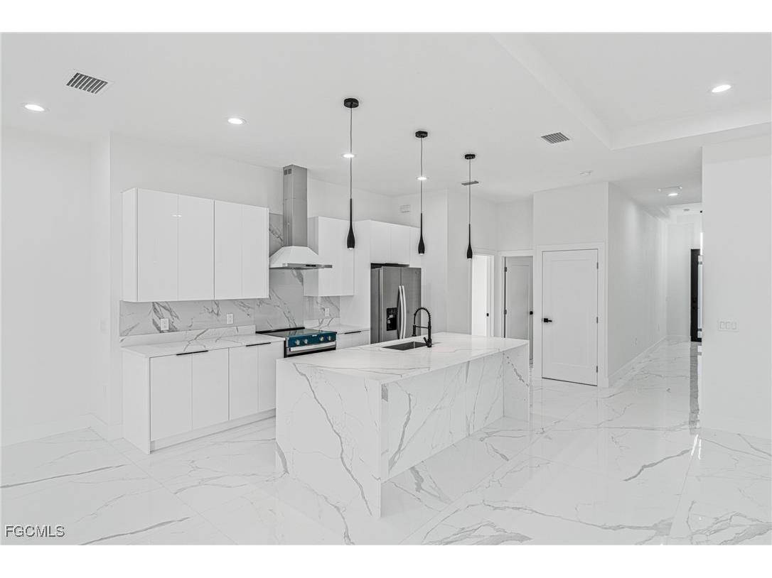 5008 N Obispo Circle Labelle FL 33935 2025023625 image22