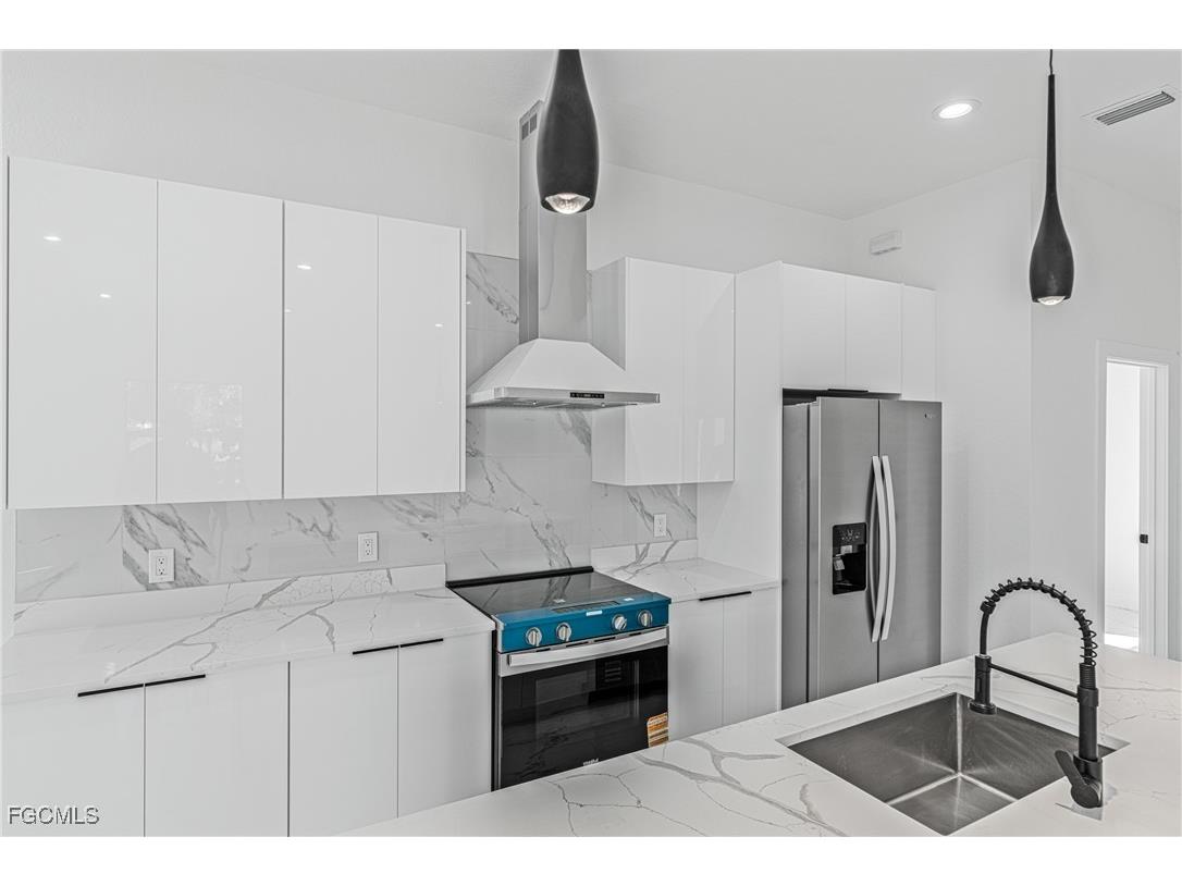 5008 N Obispo Circle Labelle FL 33935 2025023625 image23