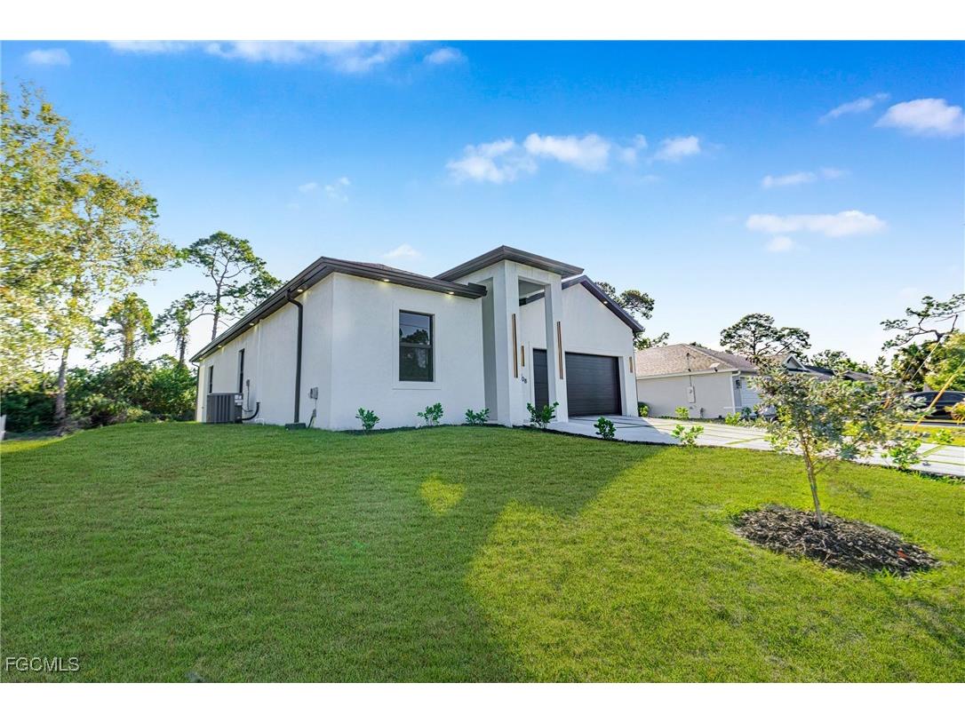 5008 N Obispo Circle Labelle FL 33935 2025023625 image9