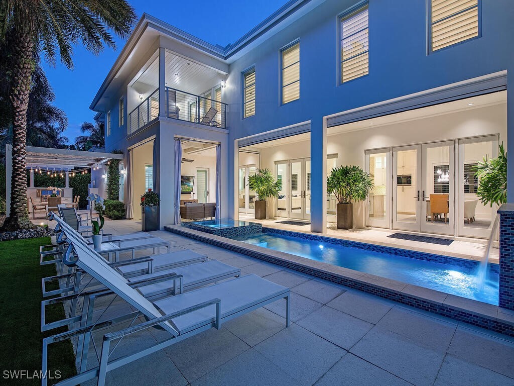 501 2nd Avenue N Naples FL 34102 225080178 image1