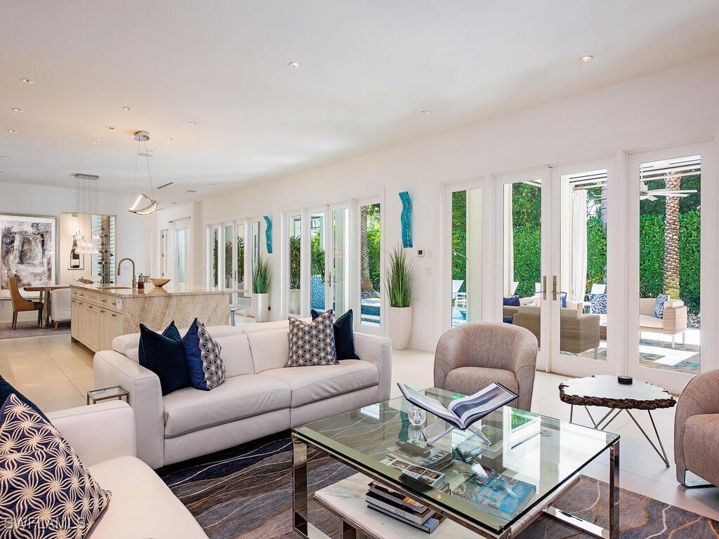 501 2nd Avenue N Naples FL 34102 225080178 image11