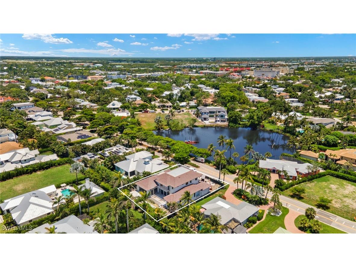 501 7th Avenue N Naples FL 34102 225054207 image5