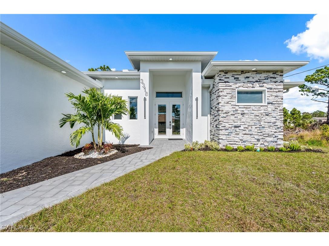 501 E Cleveland Lane Lehigh Acres FL 33936 224013612 image1