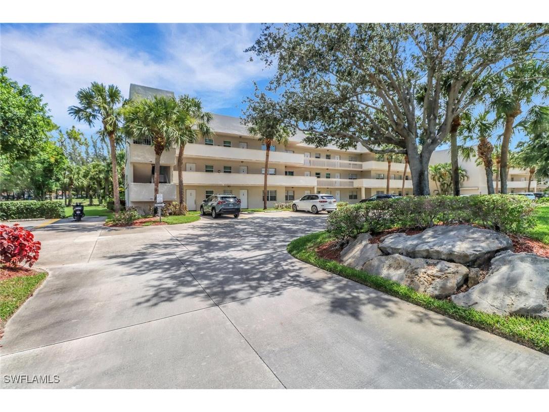 501 Forest Lakes Boulevard #102 Naples FL 34105 225049890 image43