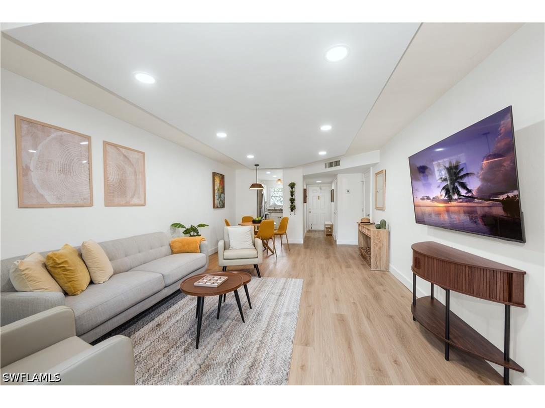 501 Forest Lakes Boulevard #111 Naples FL 34105 226016751 image6