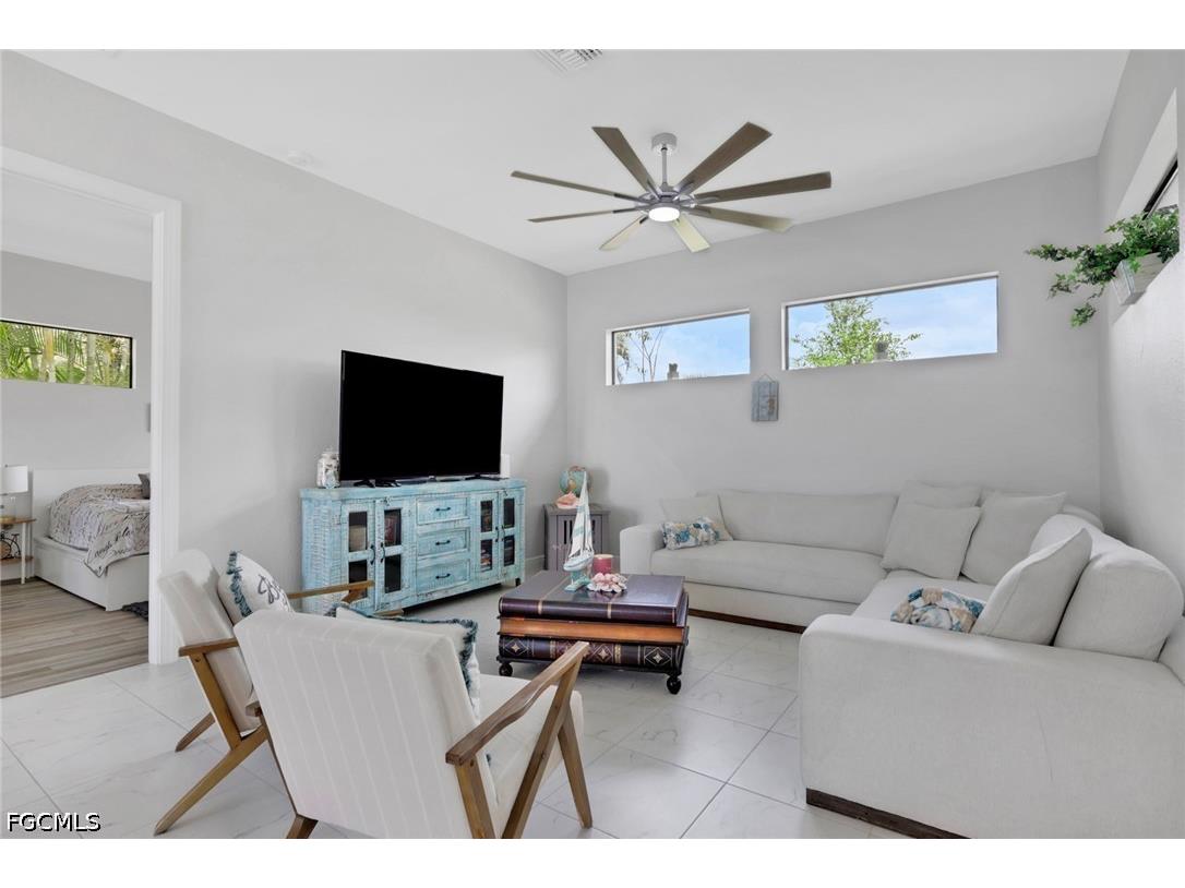 501 NW 5th Street Cape Coral FL 33993 2026015826 image4