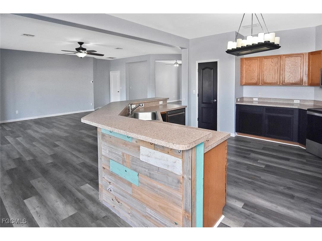 501 NW 6th Terrace Cape Coral FL 33993 2025024110 image15