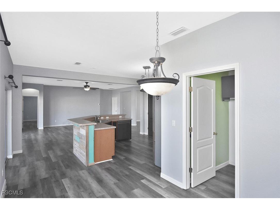 501 NW 6th Terrace Cape Coral FL 33993 2025024110 image17