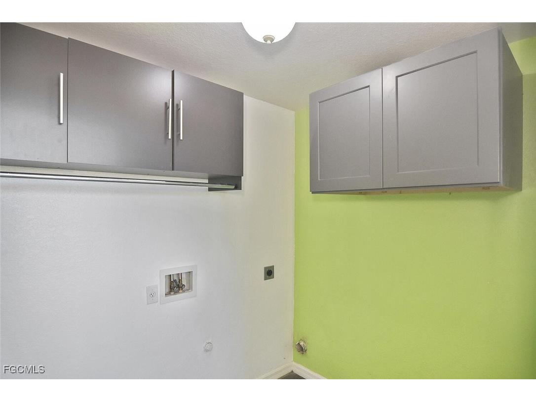 501 NW 6th Terrace Cape Coral FL 33993 2025024110 image18