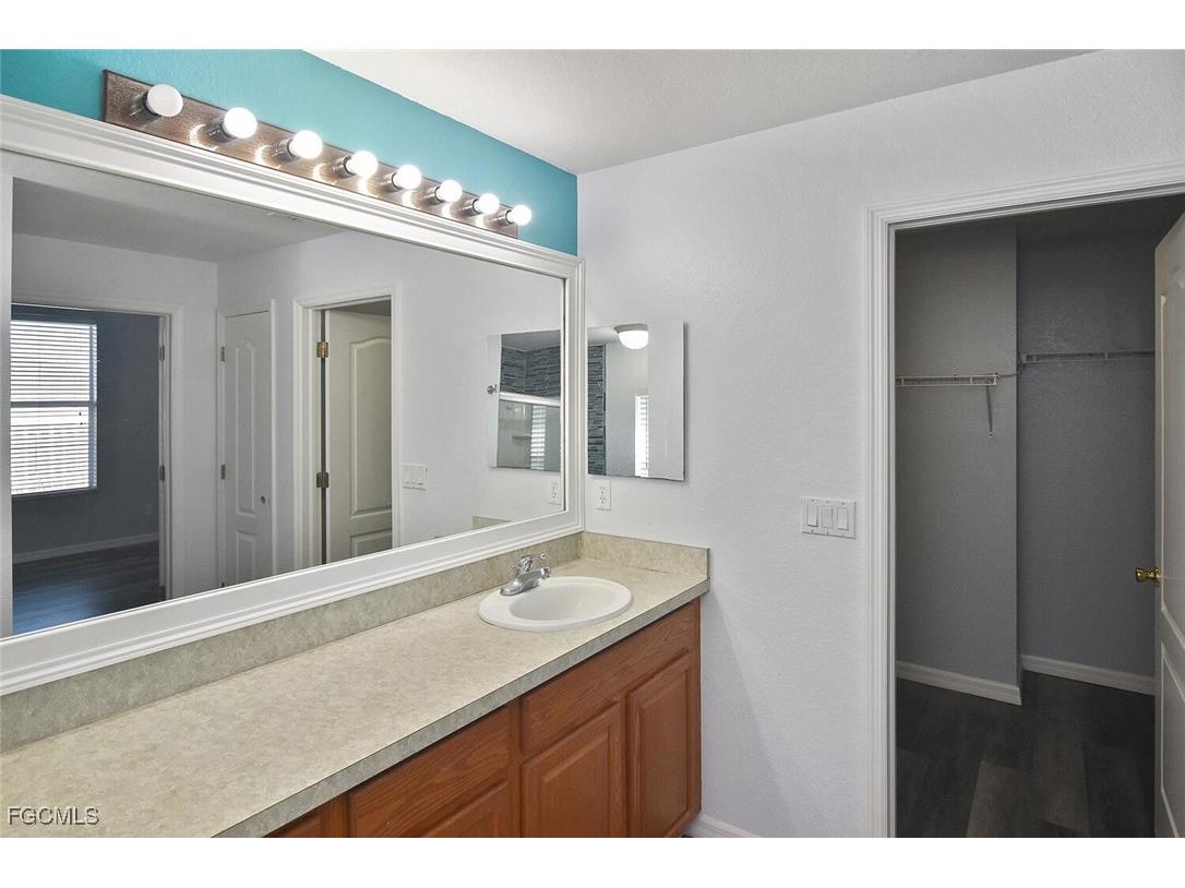 501 NW 6th Terrace Cape Coral FL 33993 2025024110 image22