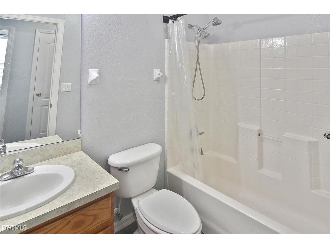 501 NW 6th Terrace Cape Coral FL 33993 2025024110 image23