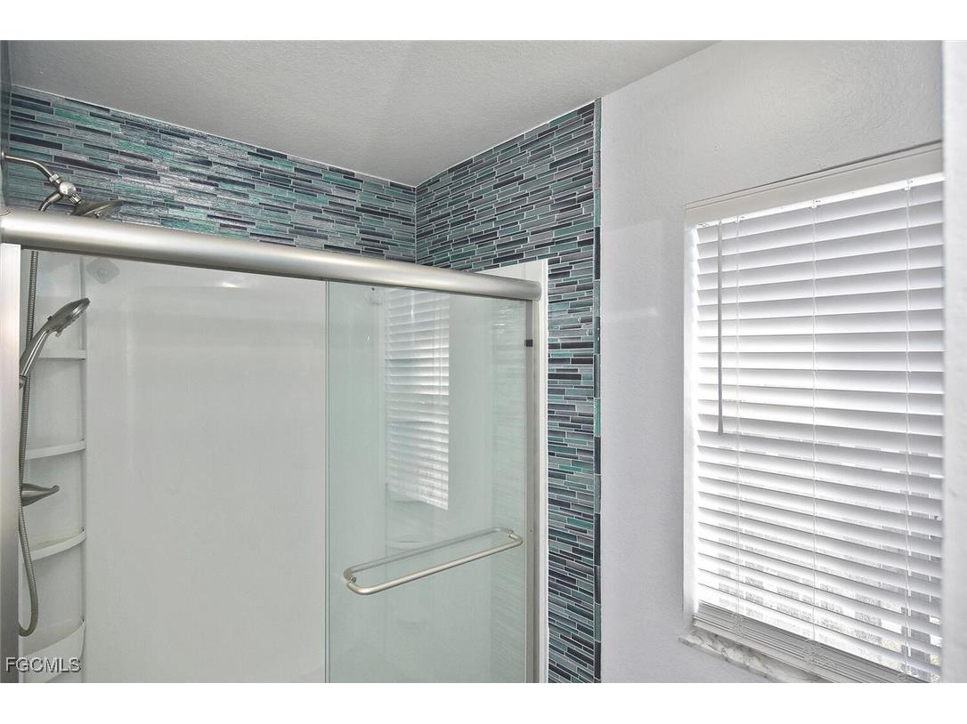 501 NW 6th Terrace Cape Coral FL 33993 2025024110 image25