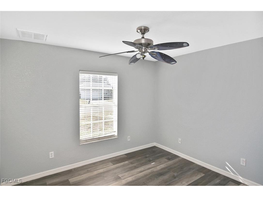 501 NW 6th Terrace Cape Coral FL 33993 2025024110 image26