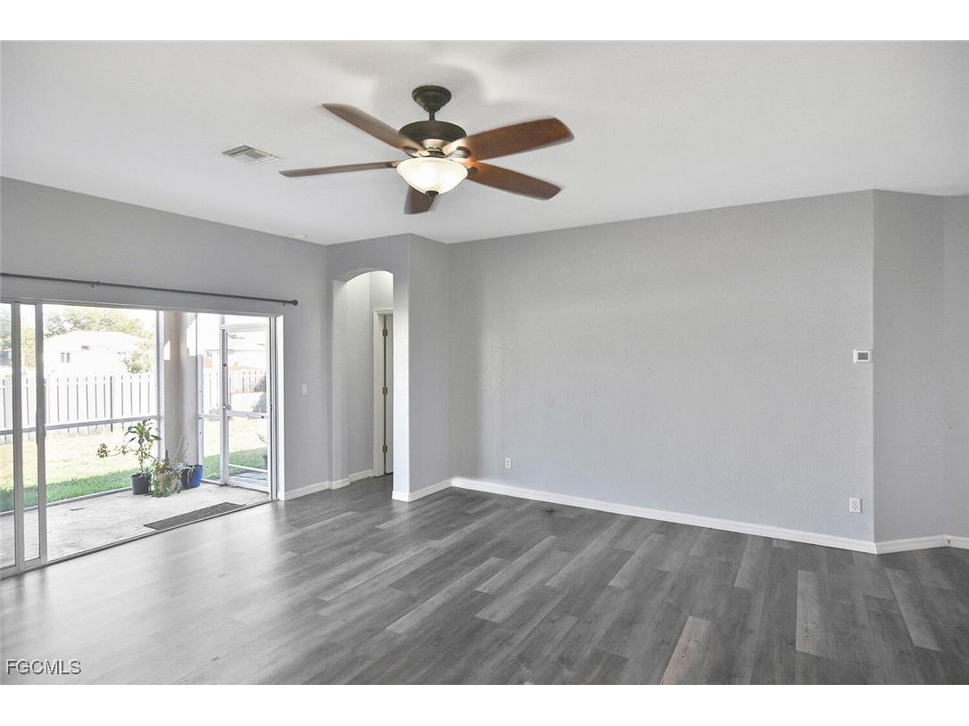 501 NW 6th Terrace Cape Coral FL 33993 2025024110 image28