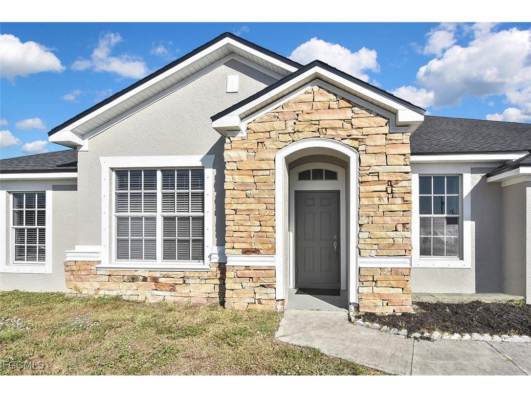 501 NW 6th Terrace Cape Coral FL 33993 2025024110 image3