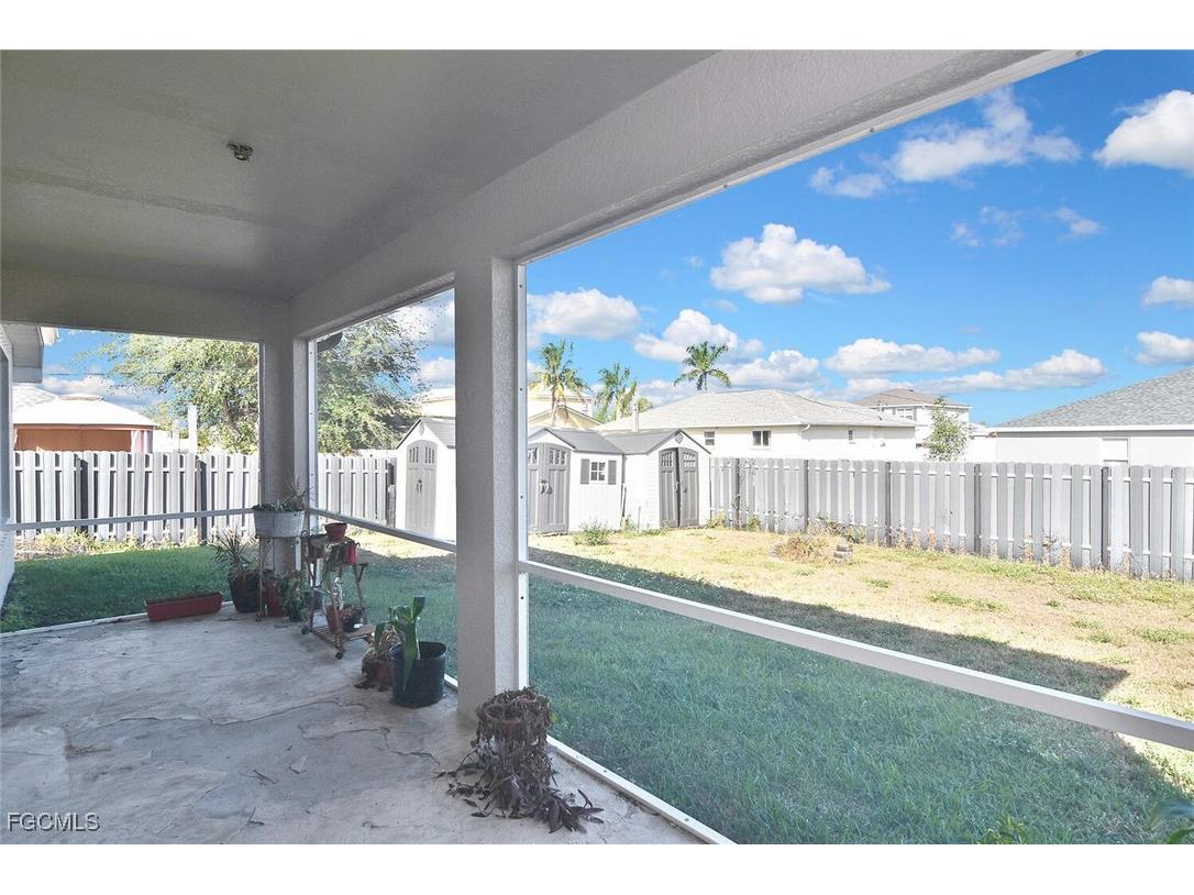 501 NW 6th Terrace Cape Coral FL 33993 2025024110 image33