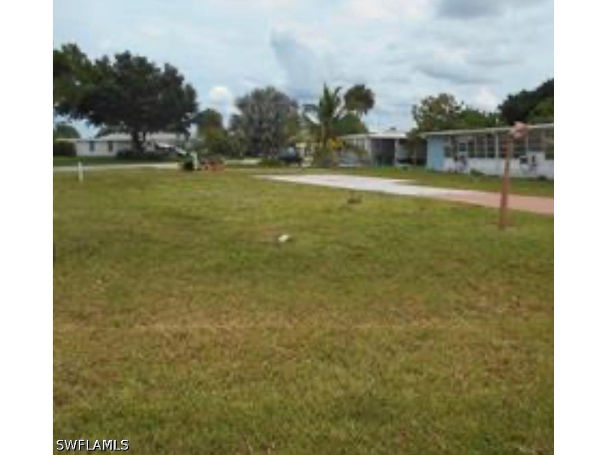 501 Riviera Boulevard W Naples FL 34112 226021860 image1