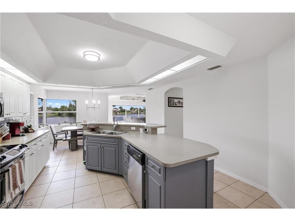 501 SW 28th Terrace Cape Coral FL 33914 2025001828 image10