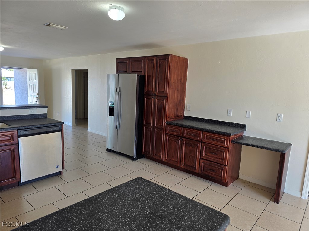 5010 Dolphin Court Labelle FL 33935 2025023493 image8