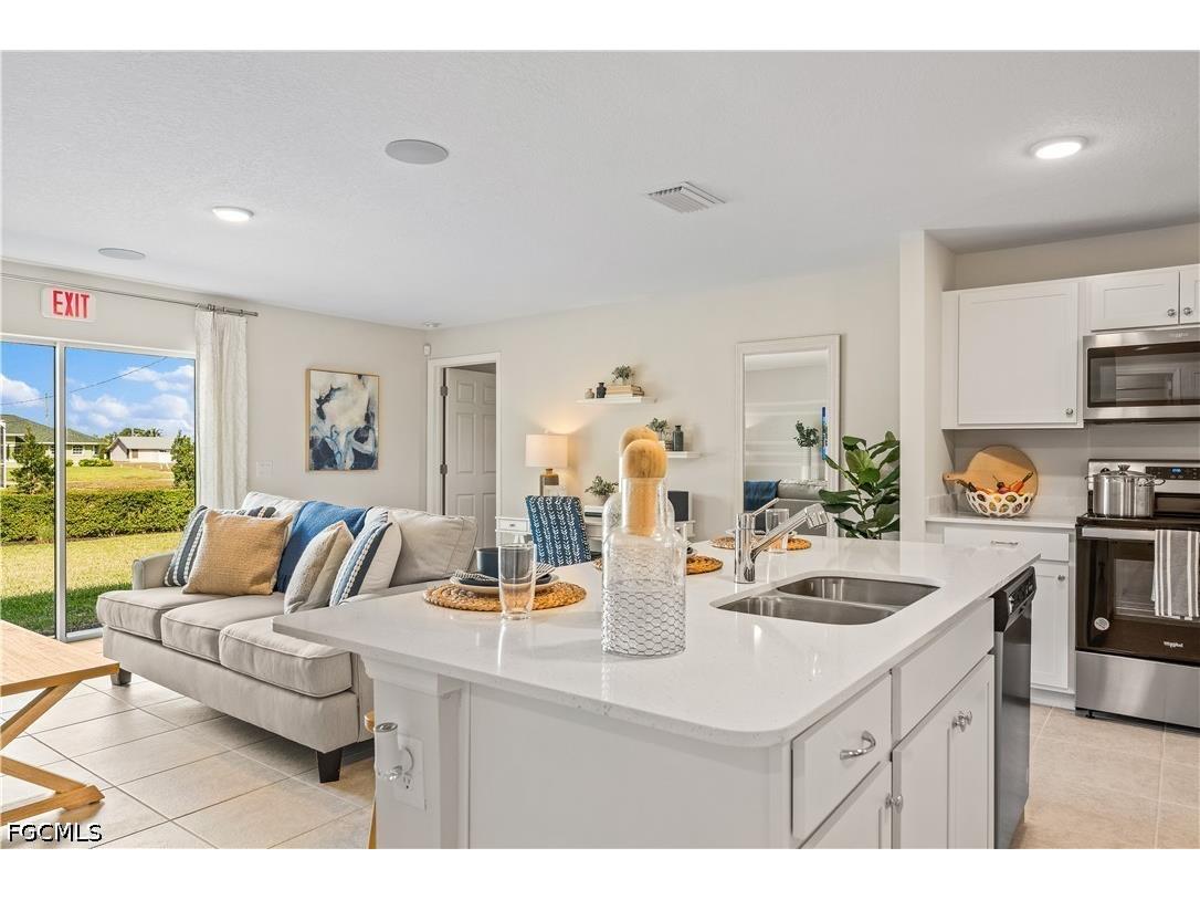 5010 W Tradewinds Circle Labelle FL 33935 2026019302 image2