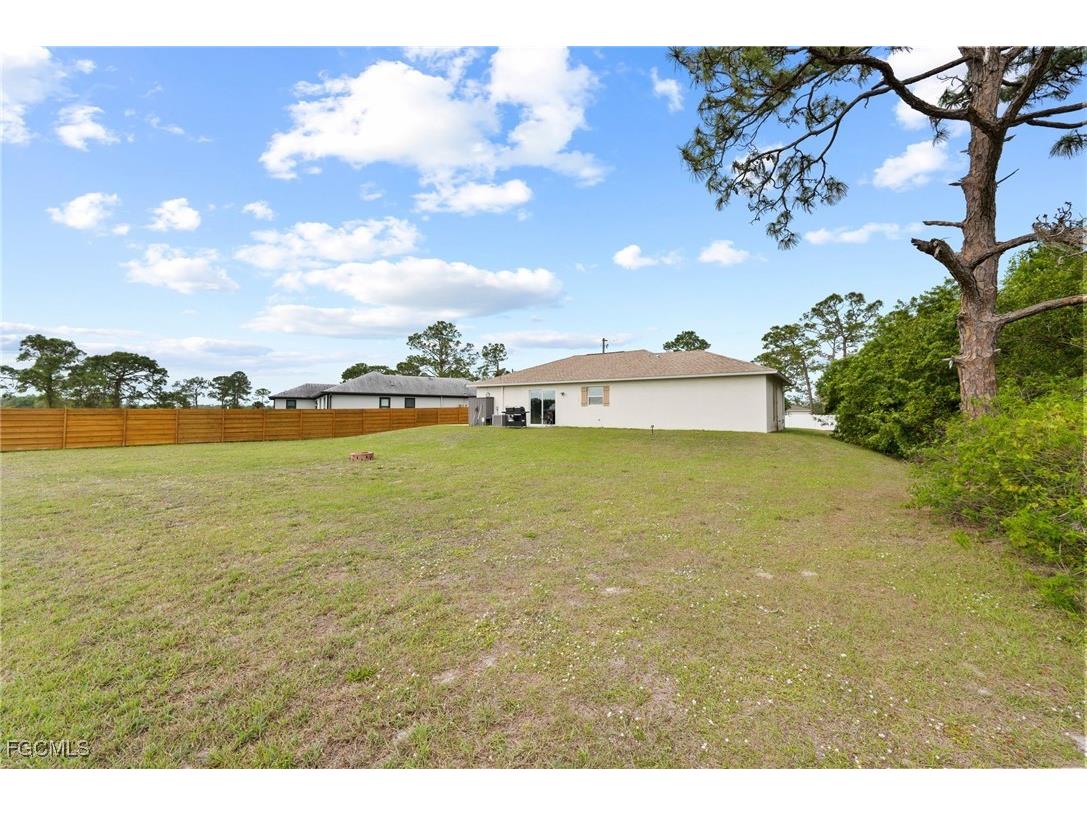 5011 Dania Circle Labelle FL 33935 2026004392 image18