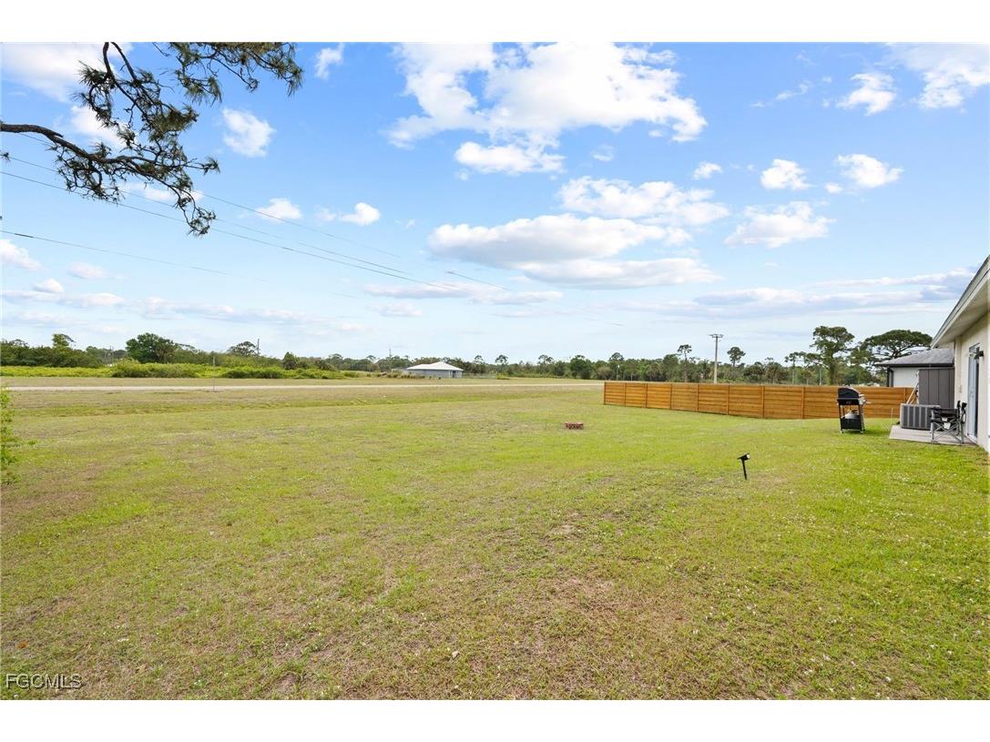 5011 Dania Circle Labelle FL 33935 2026004392 image19