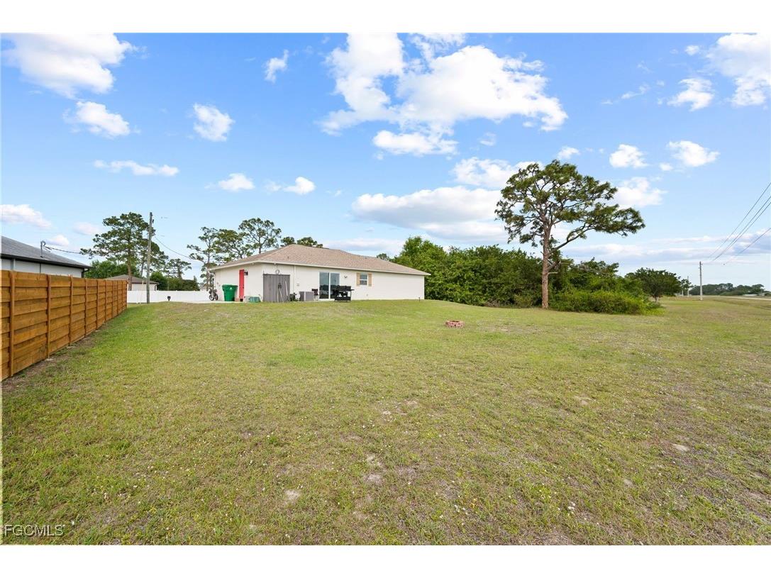 5011 Dania Circle Labelle FL 33935 2026004392 image22