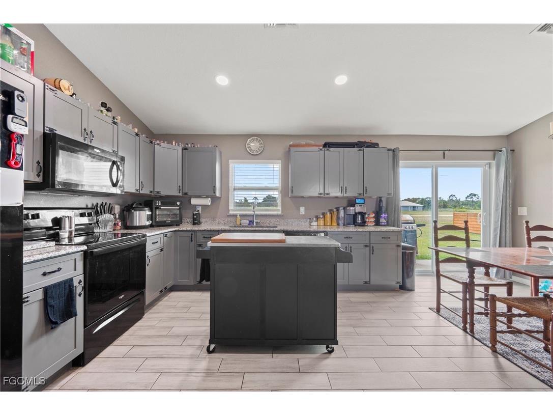 5011 Dania Circle Labelle FL 33935 2026004392 image6