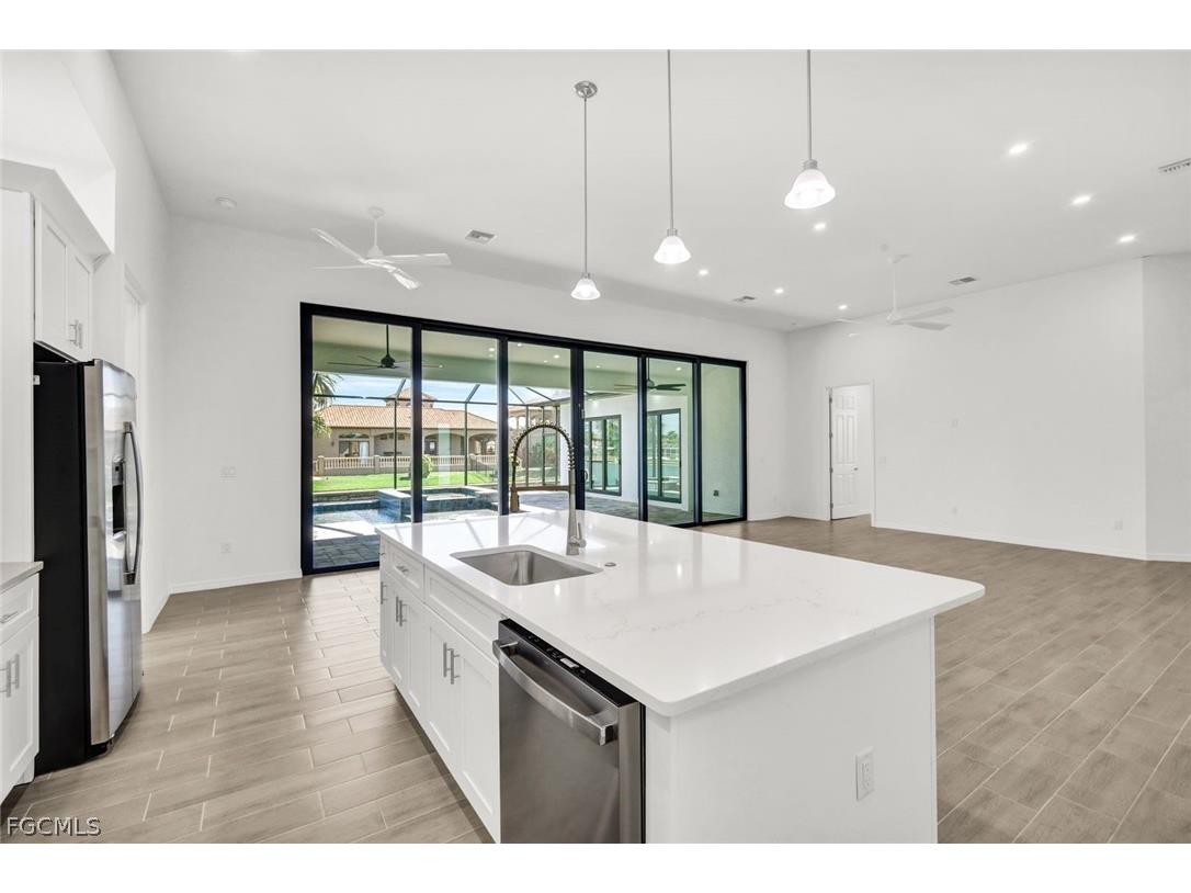 5011 Pelican Boulevard Cape Coral FL 33914 2026010514 image18