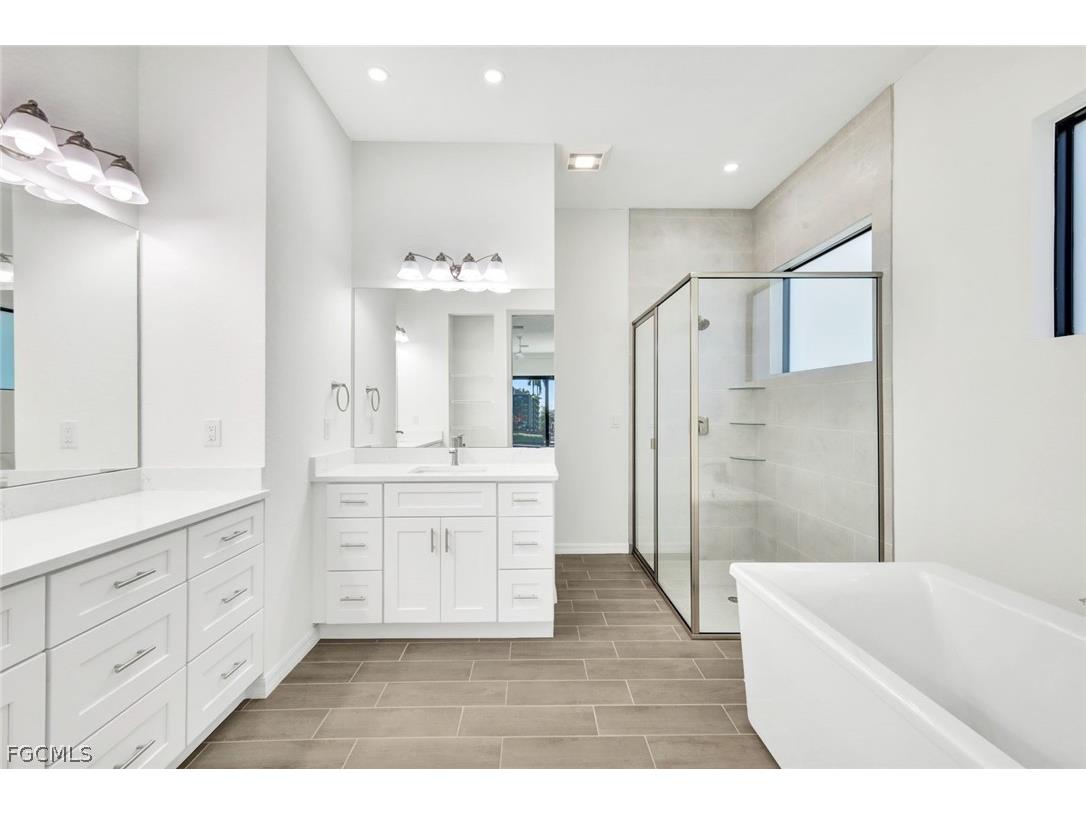 5011 Pelican Boulevard Cape Coral FL 33914 2026010514 image24