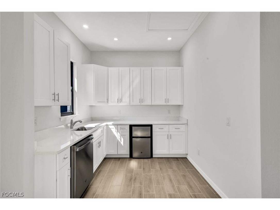 5011 Pelican Boulevard Cape Coral FL 33914 2026010514 image34