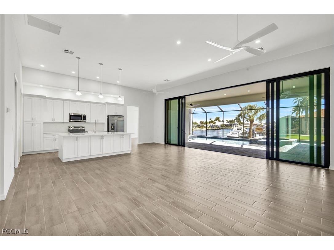 5011 Pelican Boulevard Cape Coral FL 33914 2026010514 image7