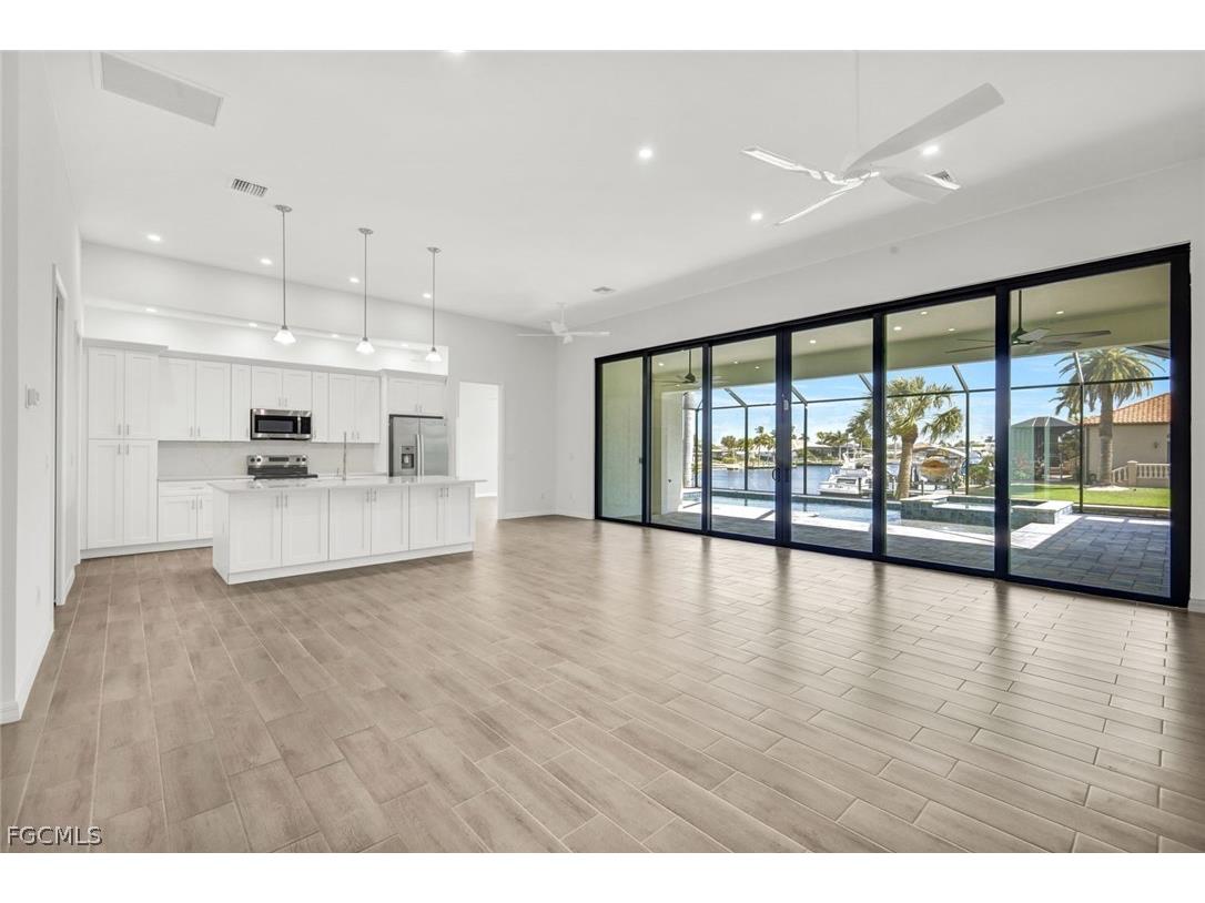 5011 Pelican Boulevard Cape Coral FL 33914 2026010514 image8