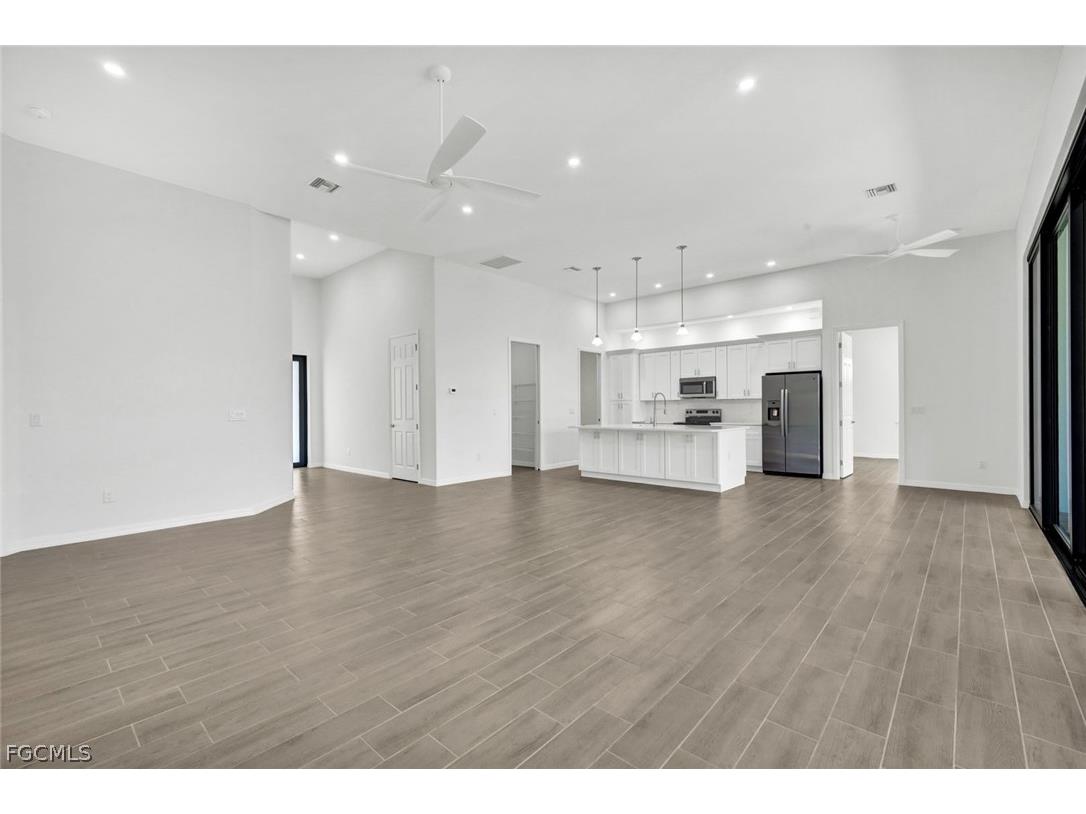 5011 Pelican Boulevard Cape Coral FL 33914 2026010514 image9