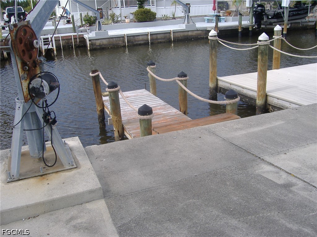 5012 Flamingo Drive Saint James City FL 33956 2026014876 image1