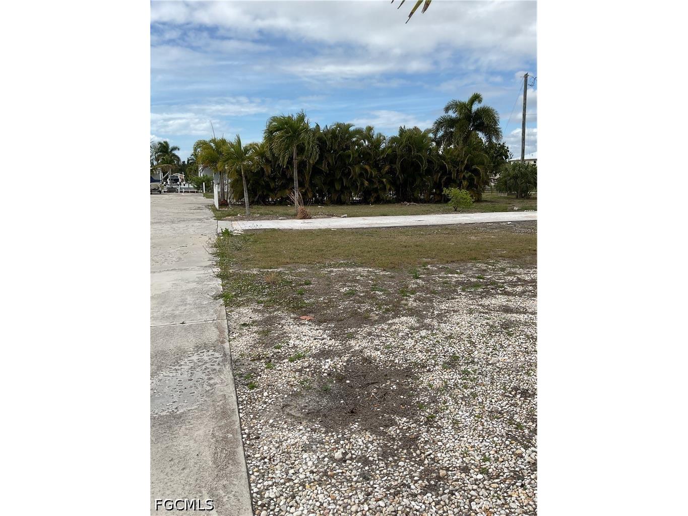 5012 Flamingo Drive Saint James City FL 33956 2026014876 image9