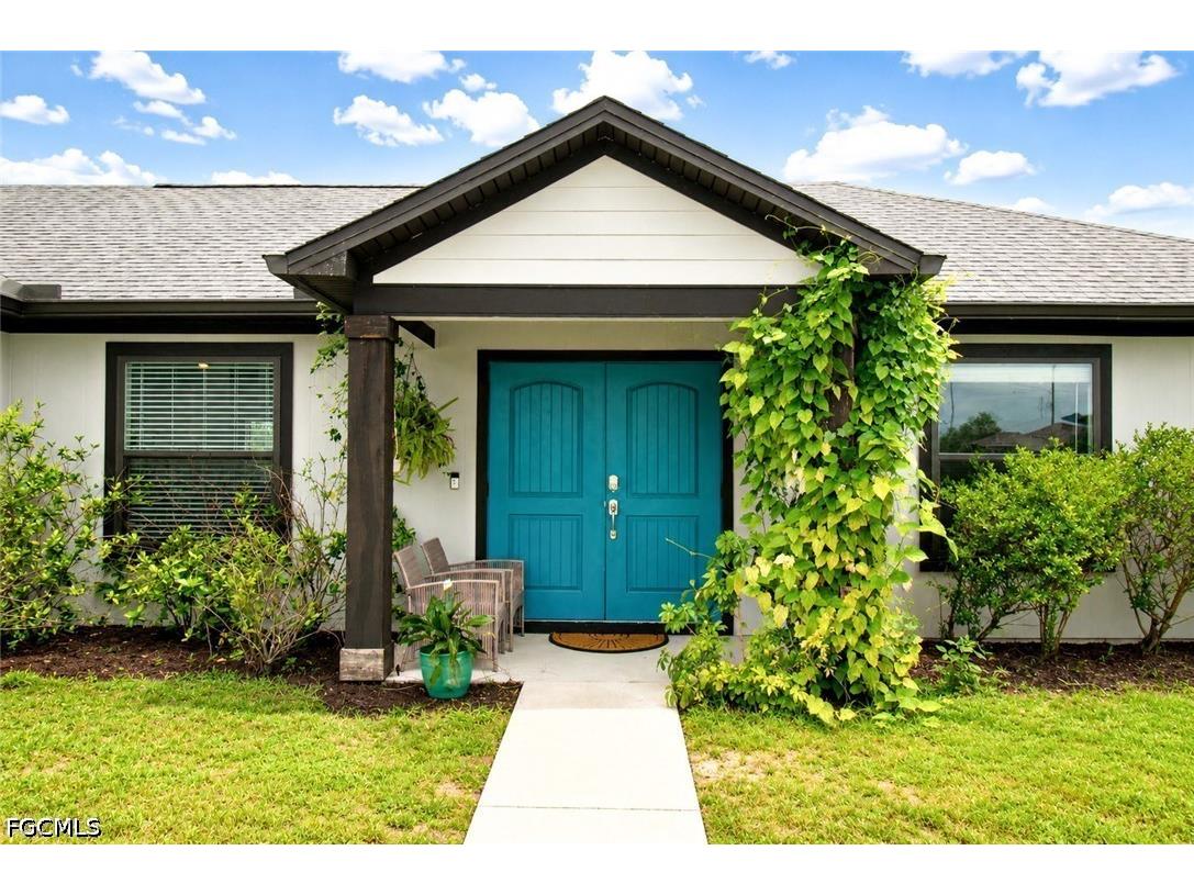 5013 Dania Circle Labelle FL 33935 2026024889 image1