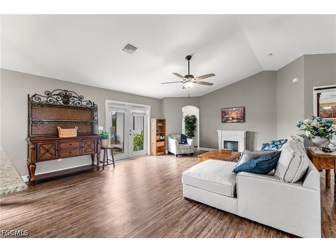 5013 Dania Circle Labelle FL 33935 2026024889 image20
