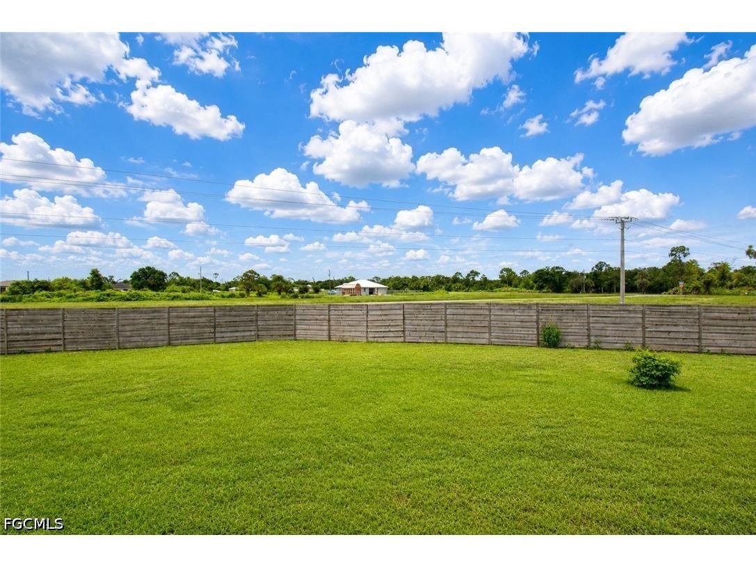 5013 Dania Circle Labelle FL 33935 2026024889 image42