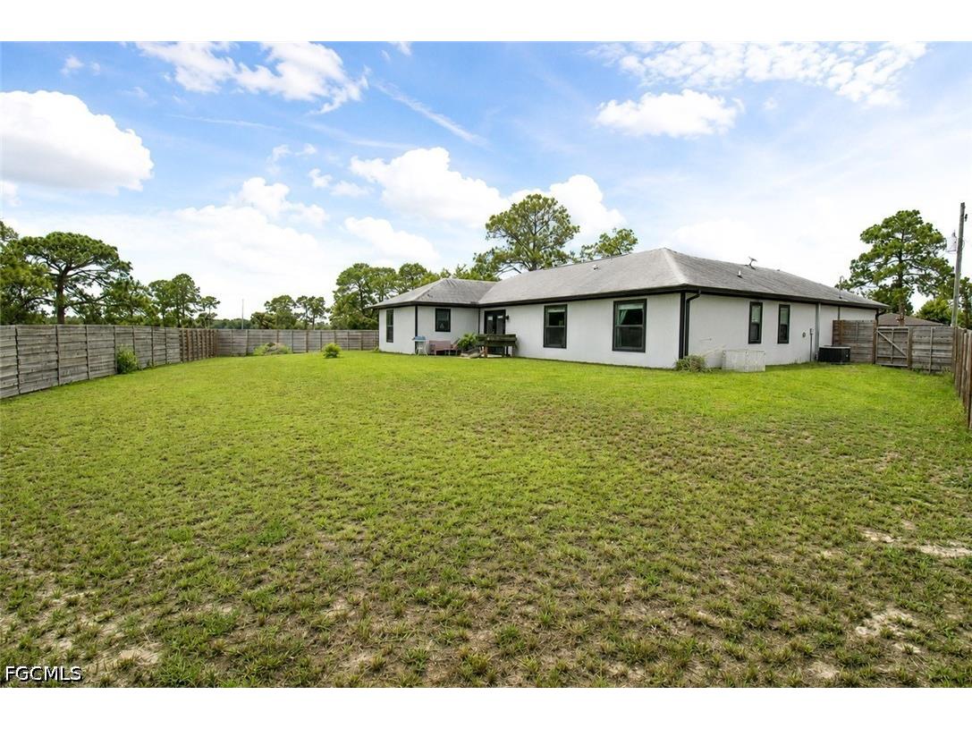 5013 Dania Circle Labelle FL 33935 2026024889 image43
