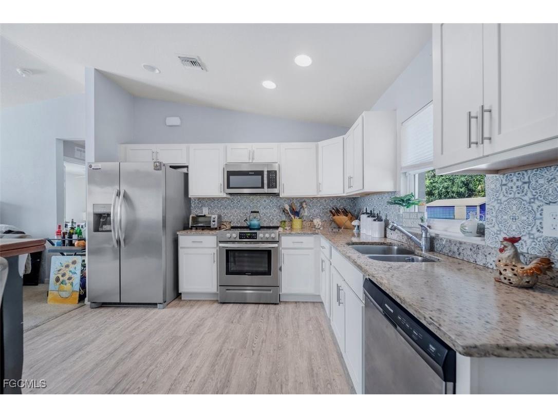 5013 SE Tradewinds Circle Labelle FL 33935 2026005846 image11